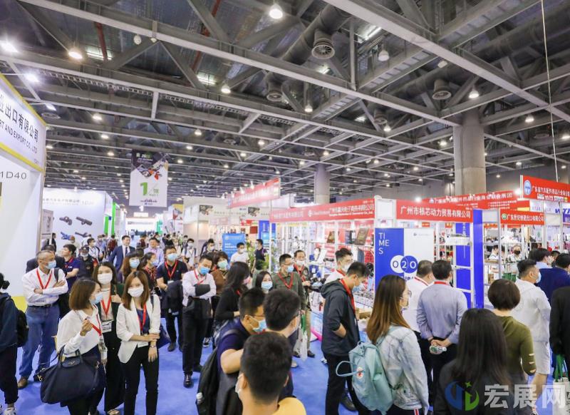 广州汽配展AAG开幕，吸引上千家企业参展